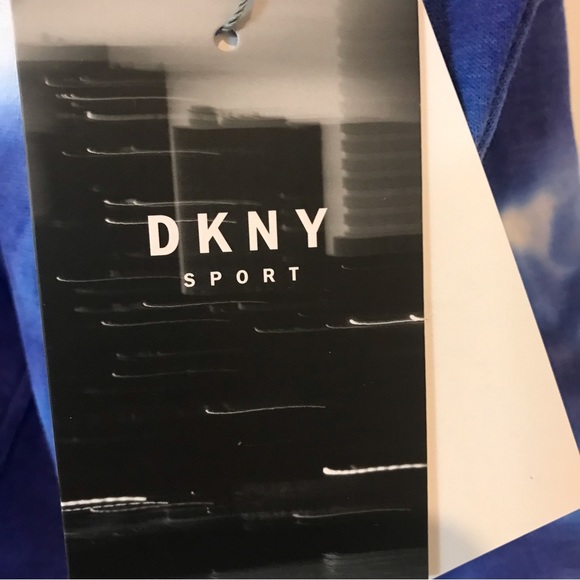 DKNY Sport LA Dodgers Dakota Tie Dye Half Zip Hoodie - Picture 4 of 6